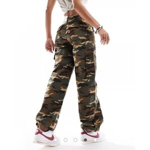 levis 94 baggy cargo camo pant size 28